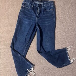 Judy Blue Dark Wash Cropped Jeans